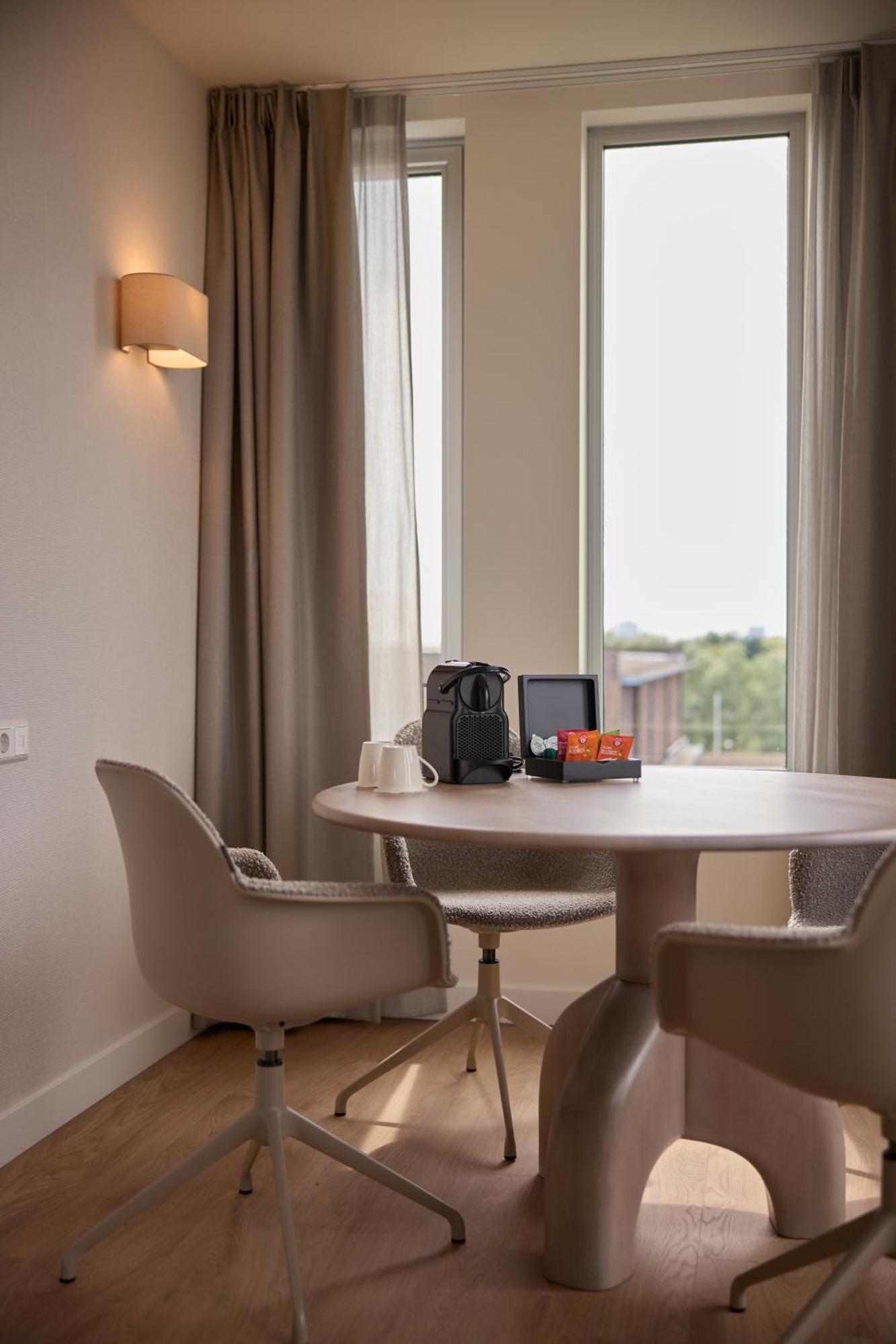 Westcord Art Hotel Amsterdam 4 Stars Exterior photo